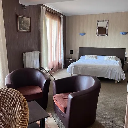 Hostellerie Saint Clement Hotel