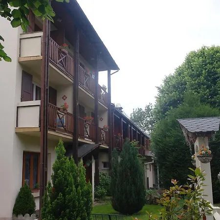 Hotel Hostellerie Saint Clement Vic-sur-Cère