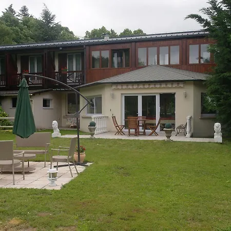 Hostellerie Saint Clement 3*