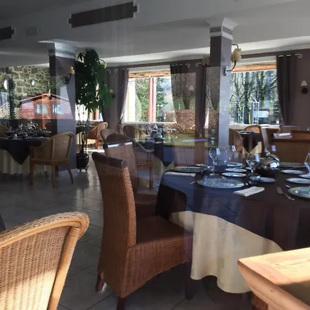 Hotel Hostellerie Saint Clement 3*