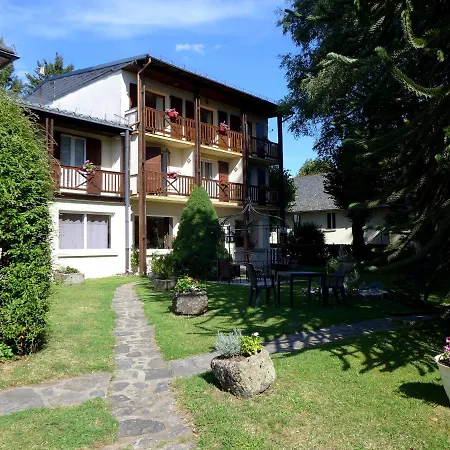 Hostellerie Saint Clement Hotel 3*